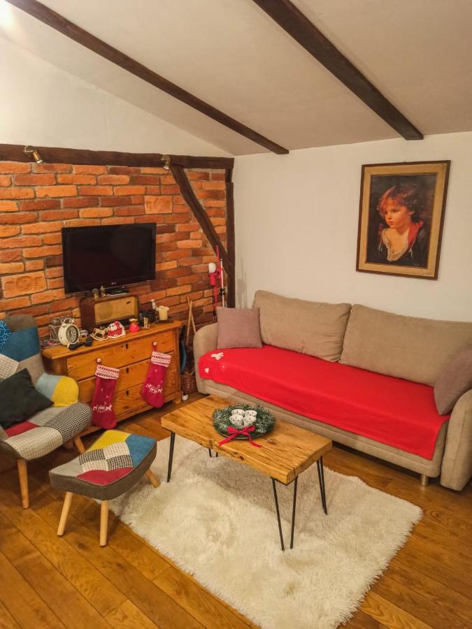 Villa Dorina Hiza Karlovac Esterno foto
