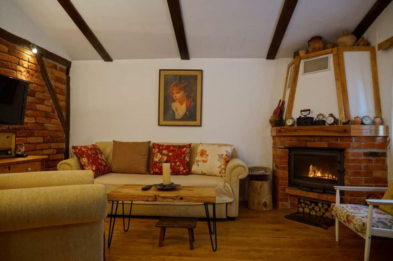 Villa Dorina Hiza Karlovac Esterno foto